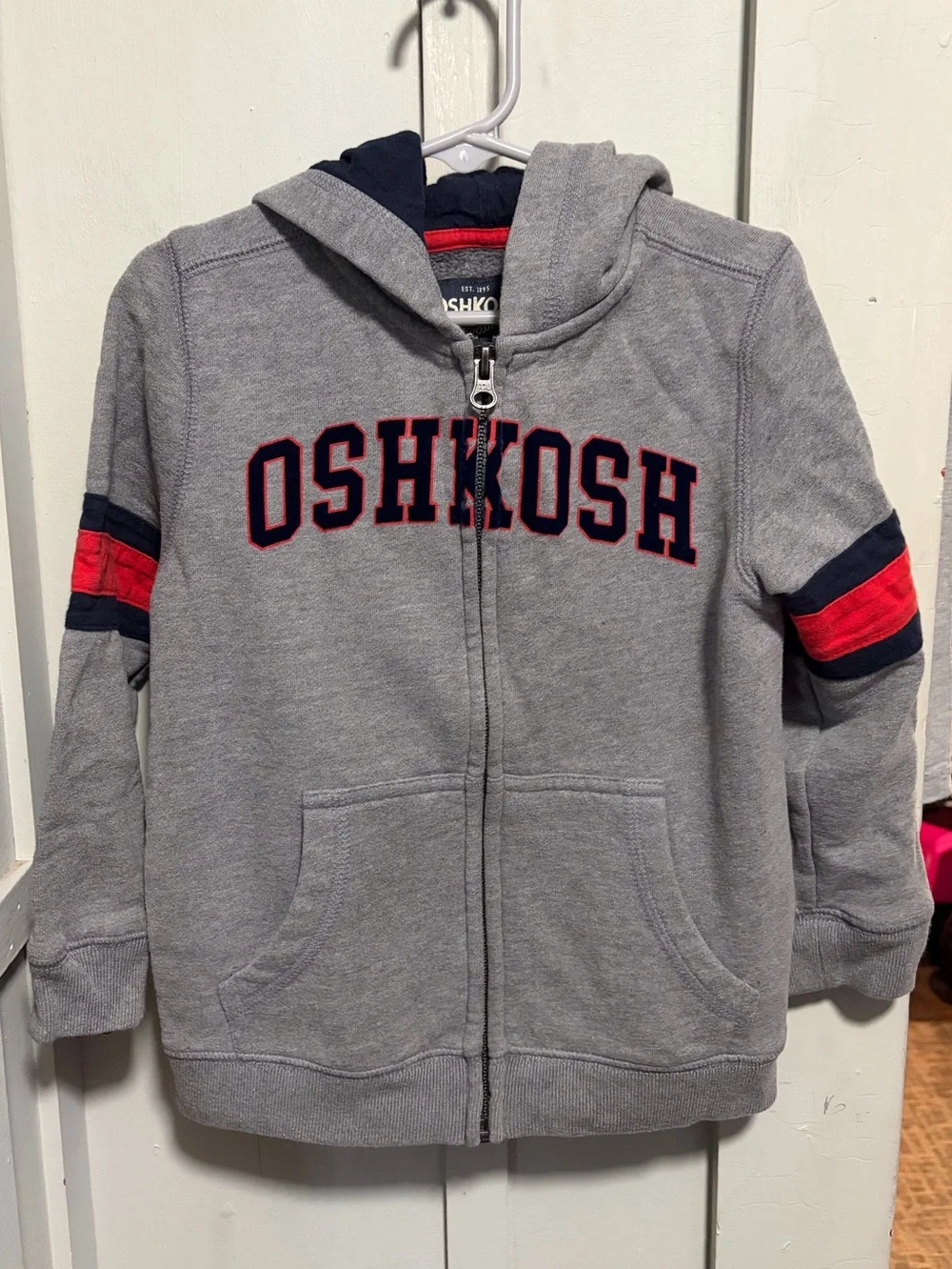 Kids Oshkosh bgosh hoodie size 5t
